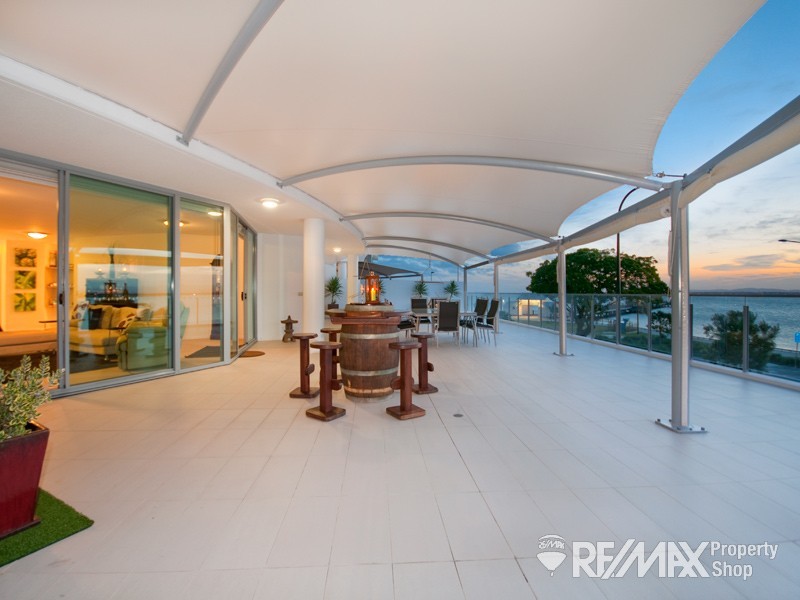 101/14 Oxley Avenue, Woody Point QLD 4019