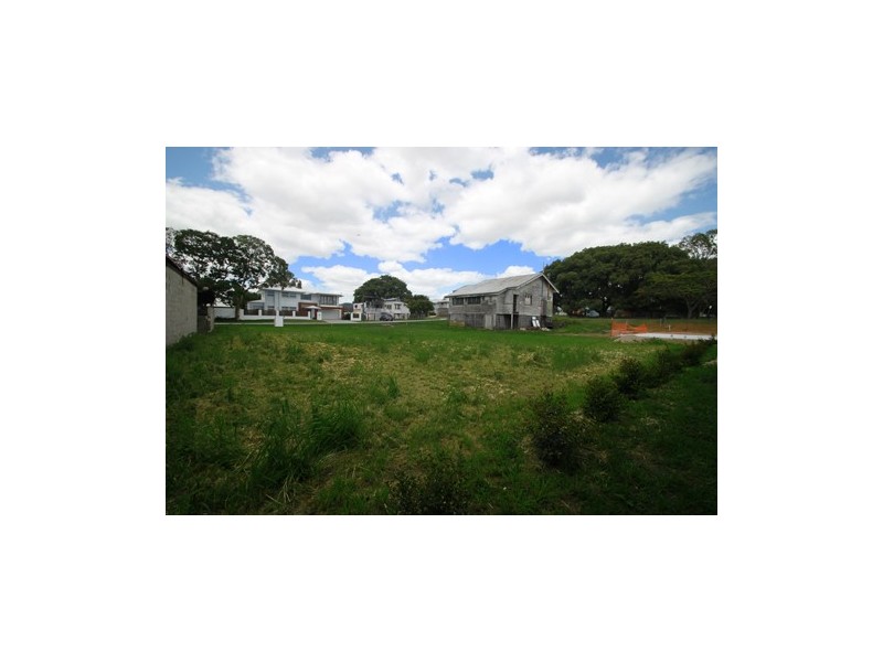 8 Grant Street, Hendra QLD 4011