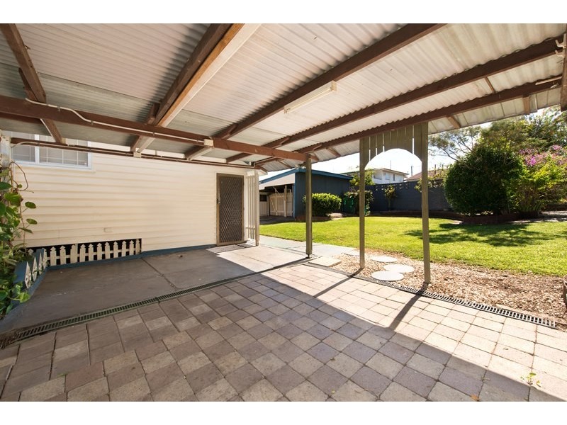 12 Kenbarry Street, Brighton QLD 4017