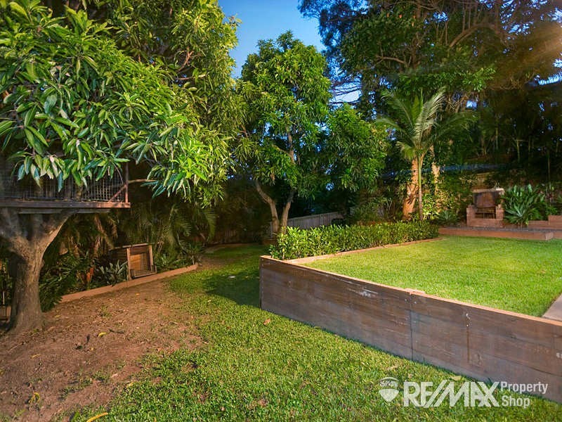 17 Rutherford Street, Stafford Heights QLD 4053