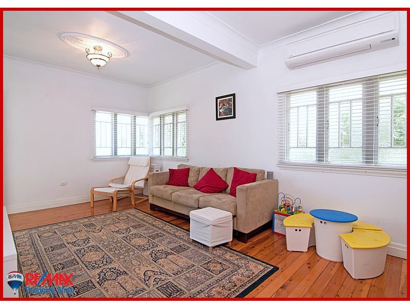 95 Hoskins Street, Sandgate QLD 4017