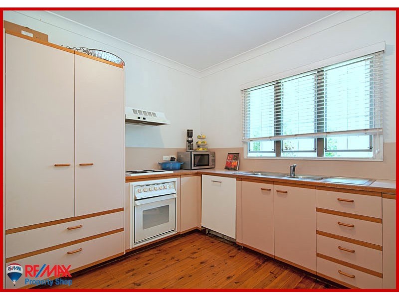 95 Hoskins Street, Sandgate QLD 4017