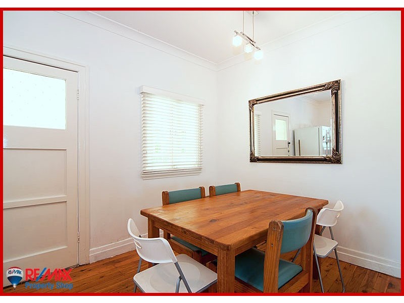95 Hoskins Street, Sandgate QLD 4017