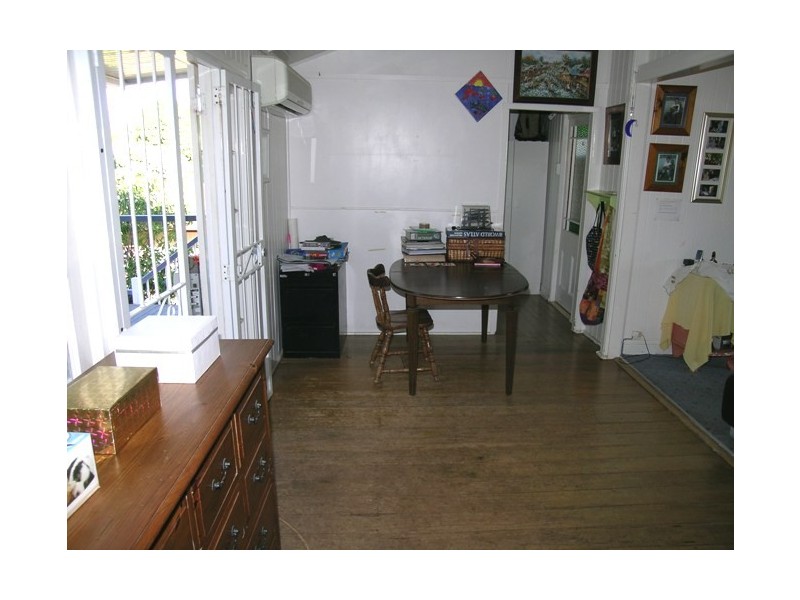 244 Rainbow Street, Sandgate QLD 4017