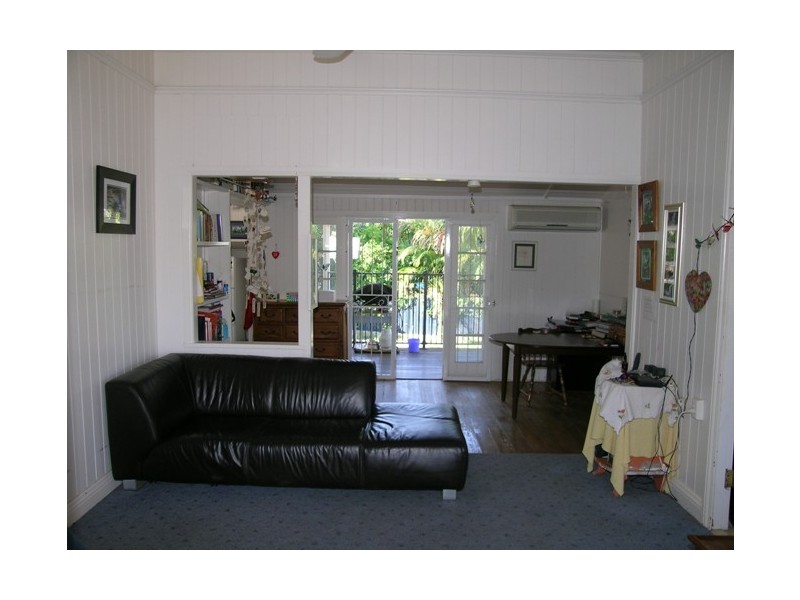 244 Rainbow Street, Sandgate QLD 4017