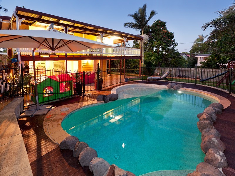 35 Kirkhill Street, Brighton QLD 4017