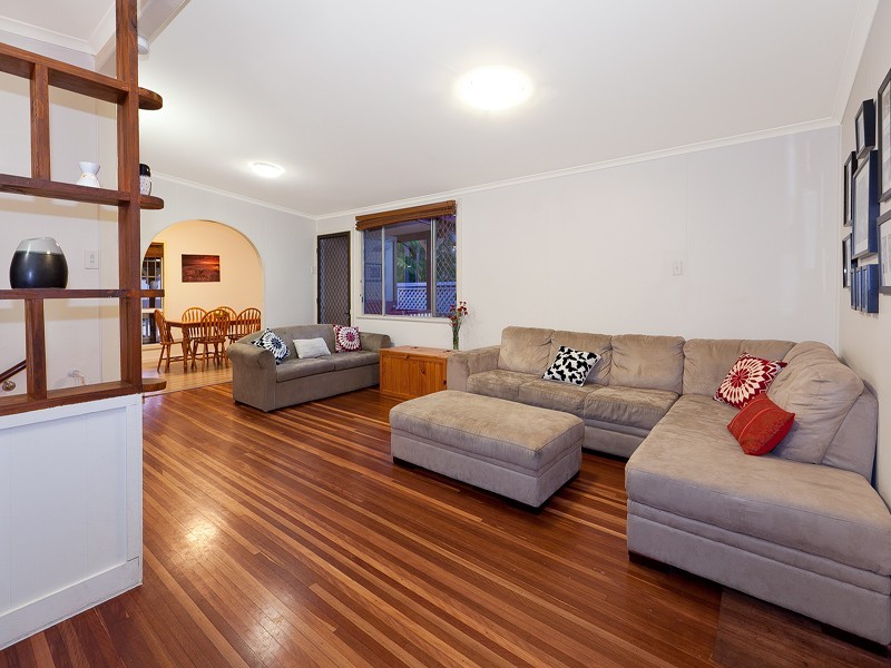 35 Kirkhill Street, Brighton QLD 4017