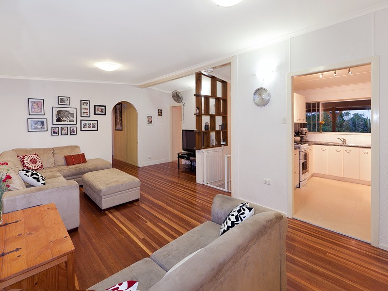 35 Kirkhill Street, Brighton QLD 4017