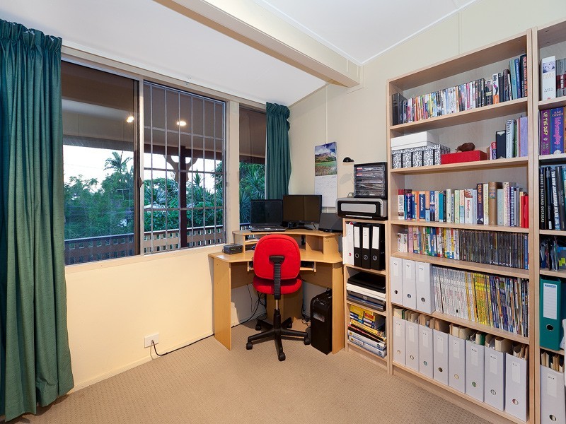 35 Kirkhill Street, Brighton QLD 4017