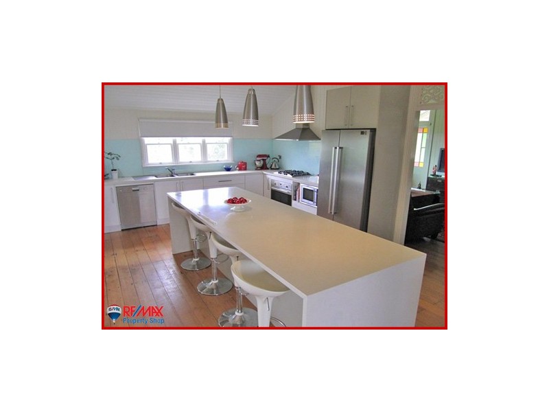 55 Chaseley Street, Nudgee Beach QLD 4014