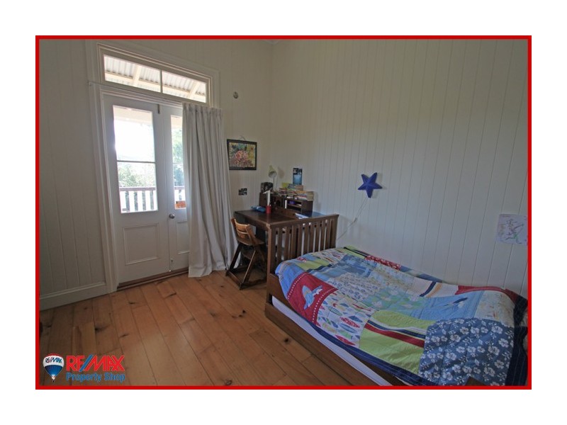 55 Chaseley Street, Nudgee Beach QLD 4014