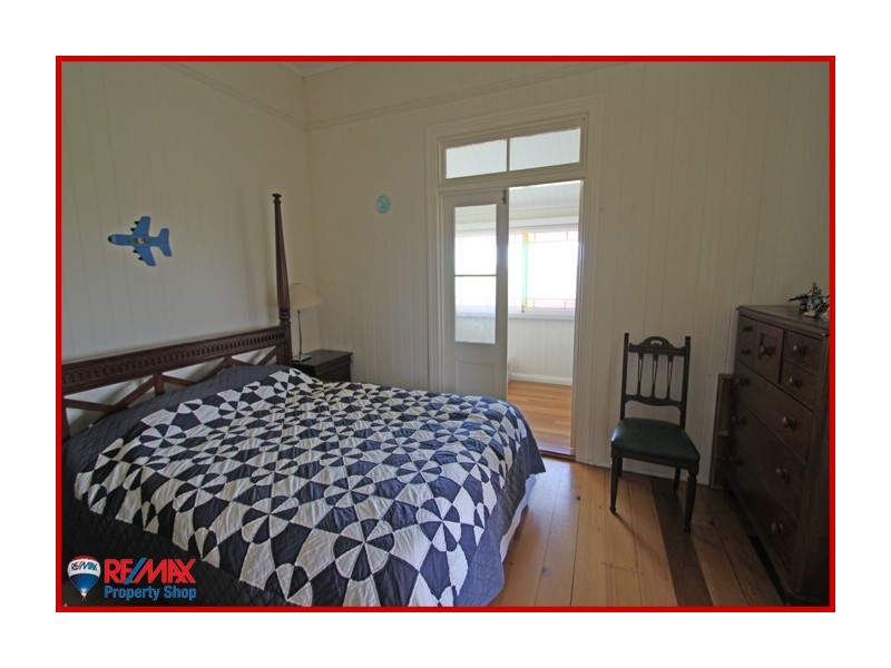 55 Chaseley Street, Nudgee Beach QLD 4014