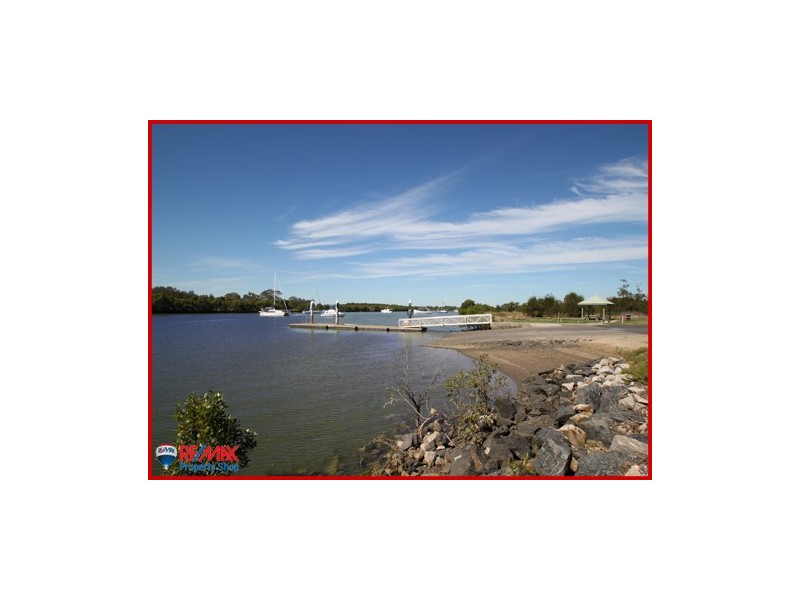 55 Chaseley Street, Nudgee Beach QLD 4014