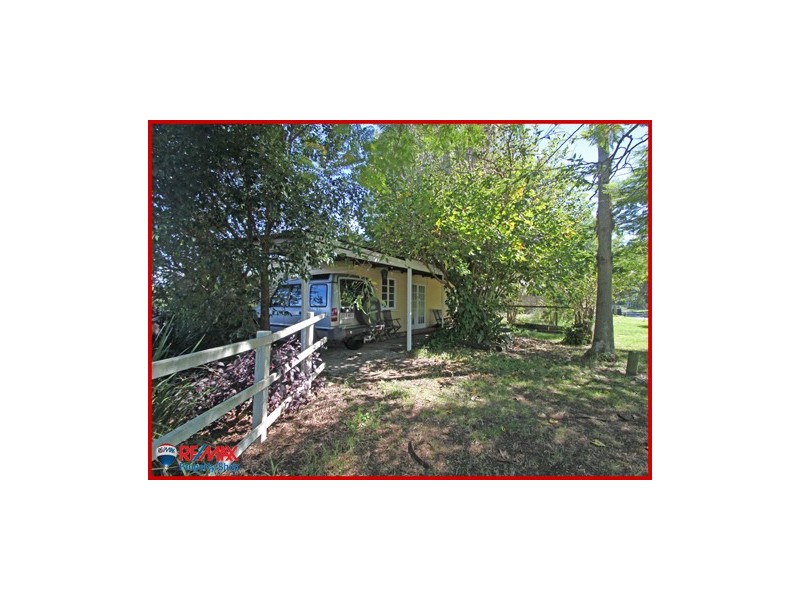 55 Chaseley Street, Nudgee Beach QLD 4014