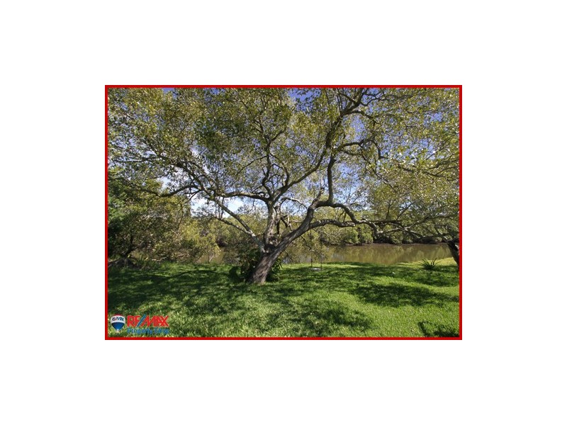 55 Chaseley Street, Nudgee Beach QLD 4014