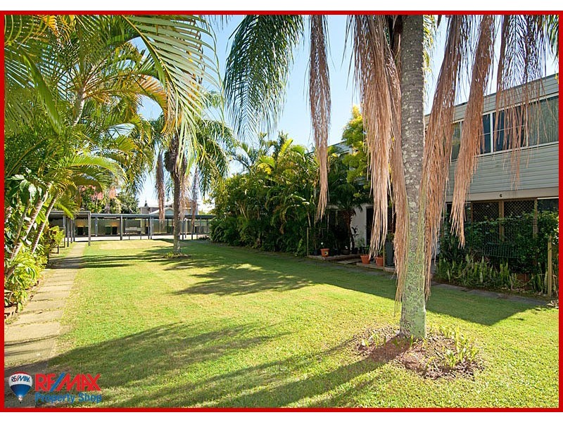 2A Moffatt Street, Scarborough QLD 4020