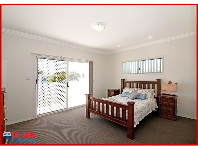 9 Garnet Street, Scarborough QLD 4020