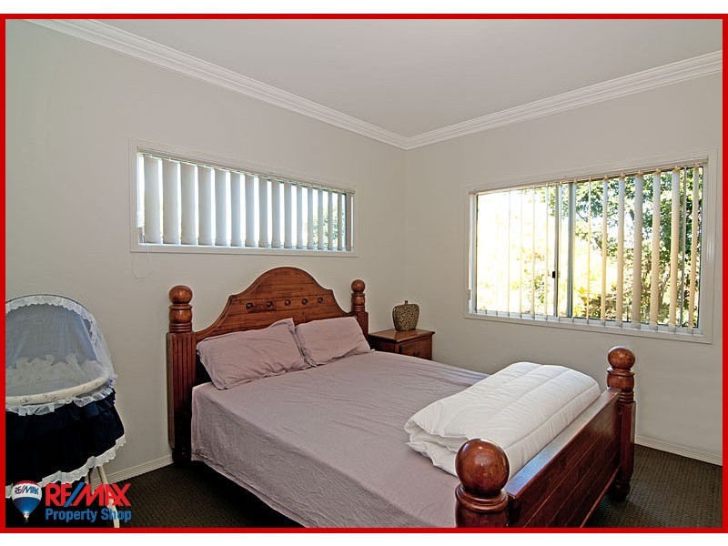 9 Garnet Street, Scarborough QLD 4020