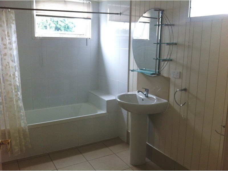 61 Drouyn Street, Deagon QLD 4017