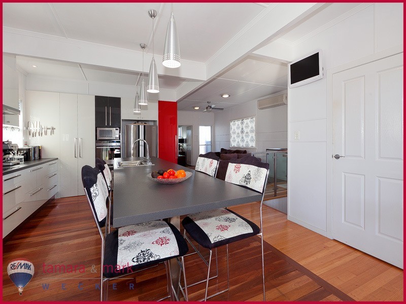 535 Oxley Avenue, Redcliffe QLD 4020