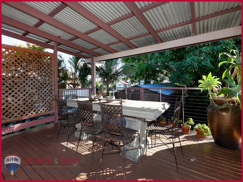 535 Oxley Avenue, Redcliffe QLD 4020