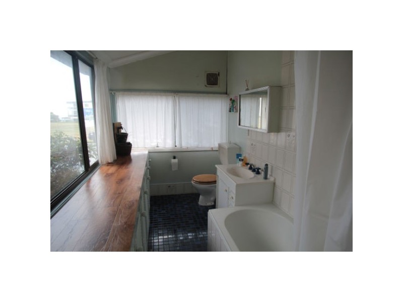 1/35 Woodcliffe Crescent, Woody Point QLD 4019