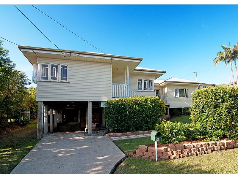 95 Hoskins Street, Sandgate QLD 4017