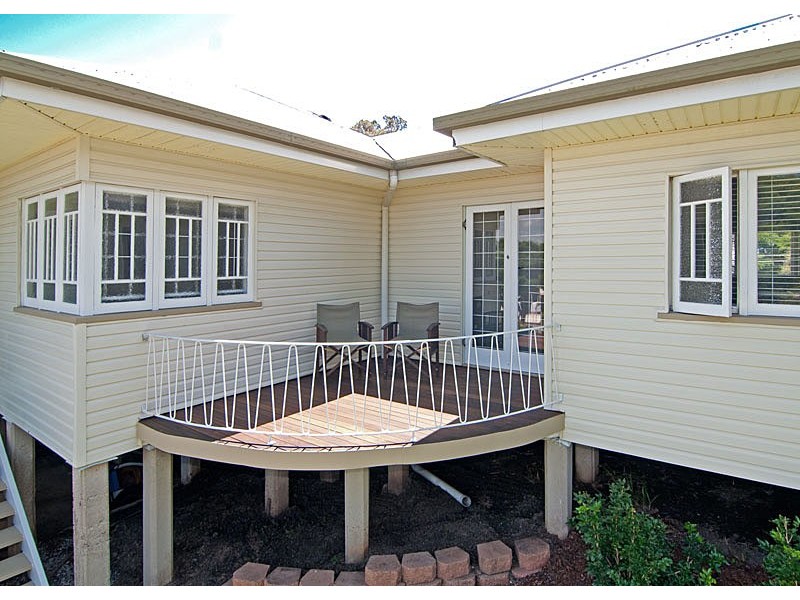 95 Hoskins Street, Sandgate QLD 4017