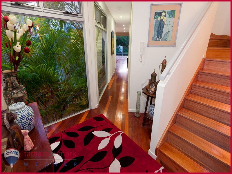 138 Palm Avenue, Shorncliffe QLD 4017