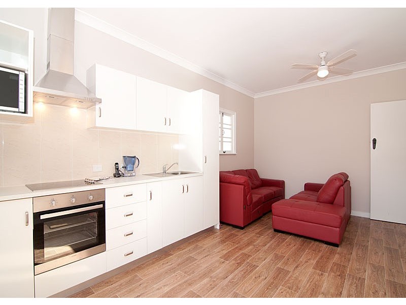 39 Nearra Street, Deagon QLD 4017