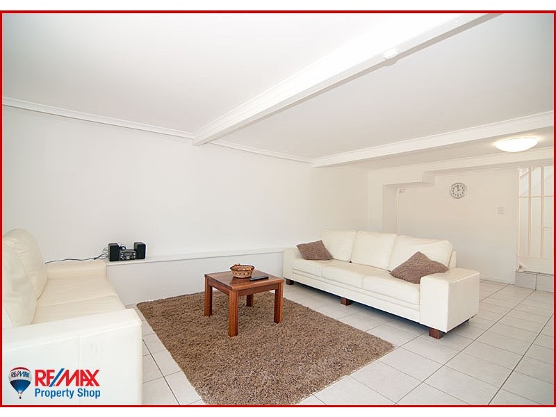 32 Neal Street, Brighton QLD 4017