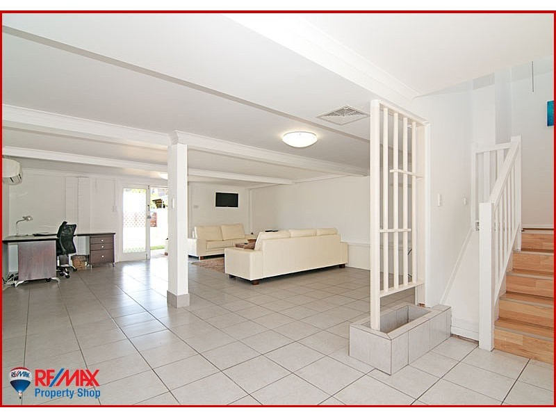 32 Neal Street, Brighton QLD 4017