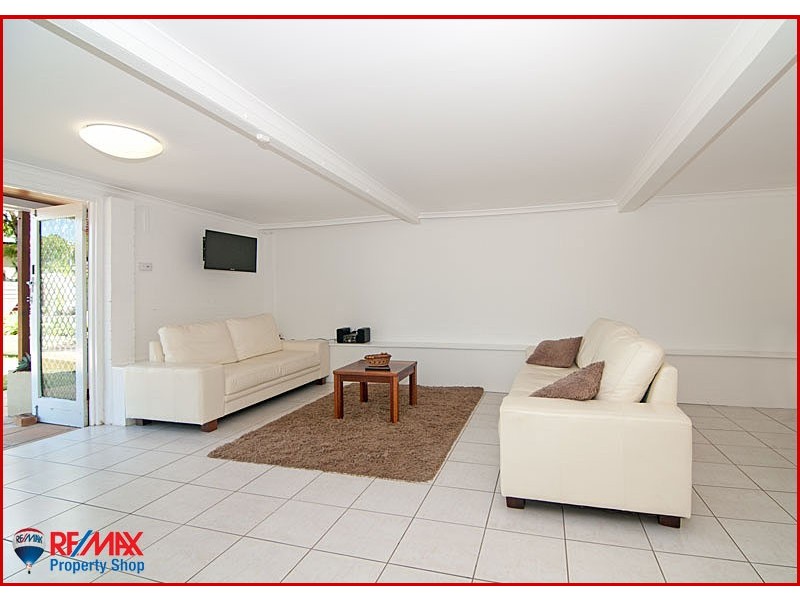 32 Neal Street, Brighton QLD 4017