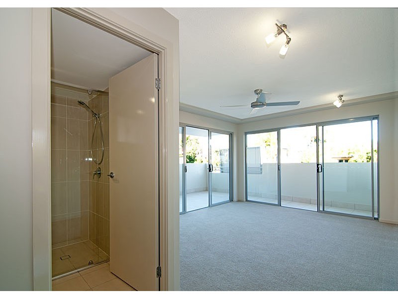 1/36 Third Ave, Sandgate QLD 4017