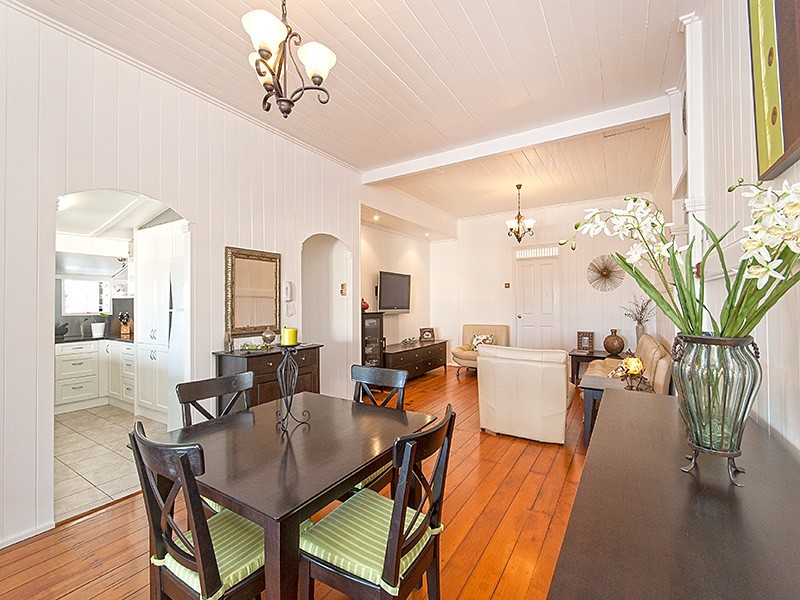 13 Sonora Court, Eatons Hill QLD 4037