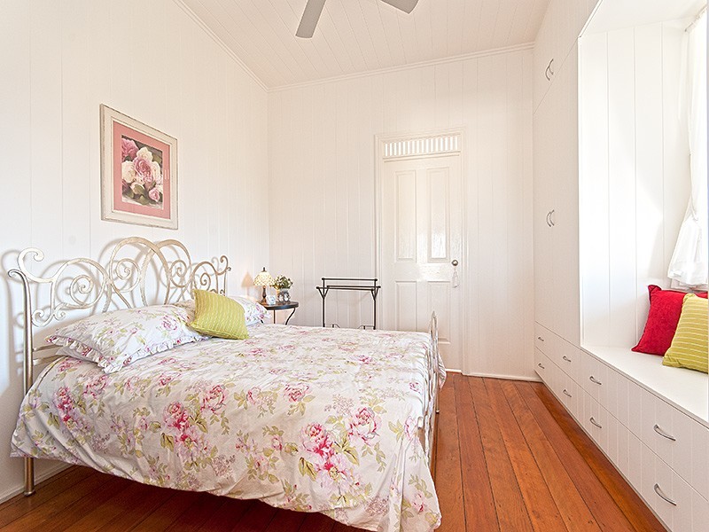 13 Sonora Court, Eatons Hill QLD 4037