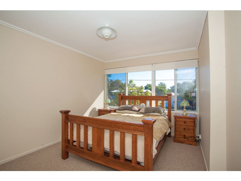 22 Hawthorne Street, Woody Point QLD 4019