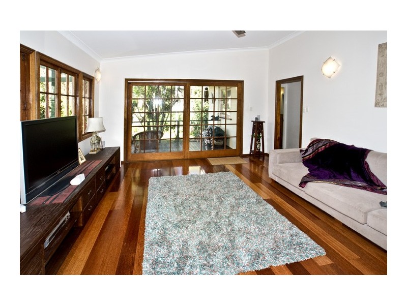 25 Cornelius St, Clontarf QLD 4019