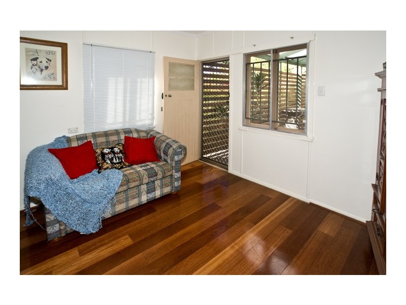 25 Cornelius St, Clontarf QLD 4019