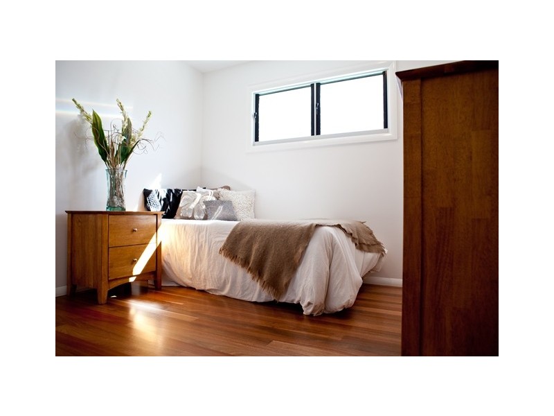 50 Fourth Avenue, Sandgate QLD 4017