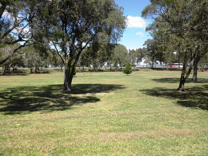 1/2a View Street, Woody Point QLD 4019