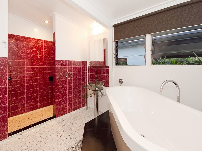 19 Deagon Street, Sandgate QLD 4017