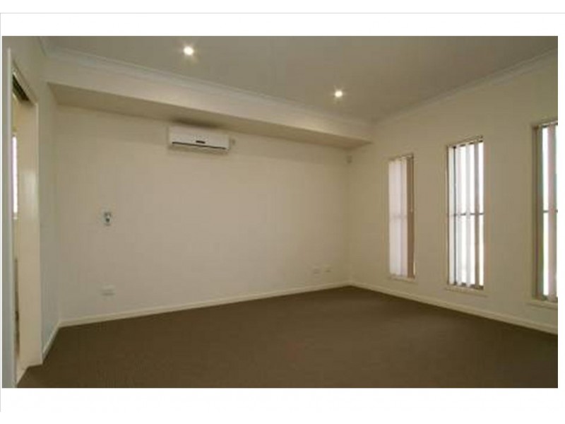 12 Gordon Cres, Mango Hill QLD 4509