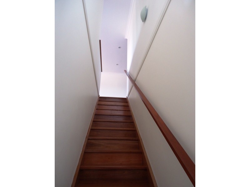 2/42 Greenup Street, Redcliffe QLD 4020