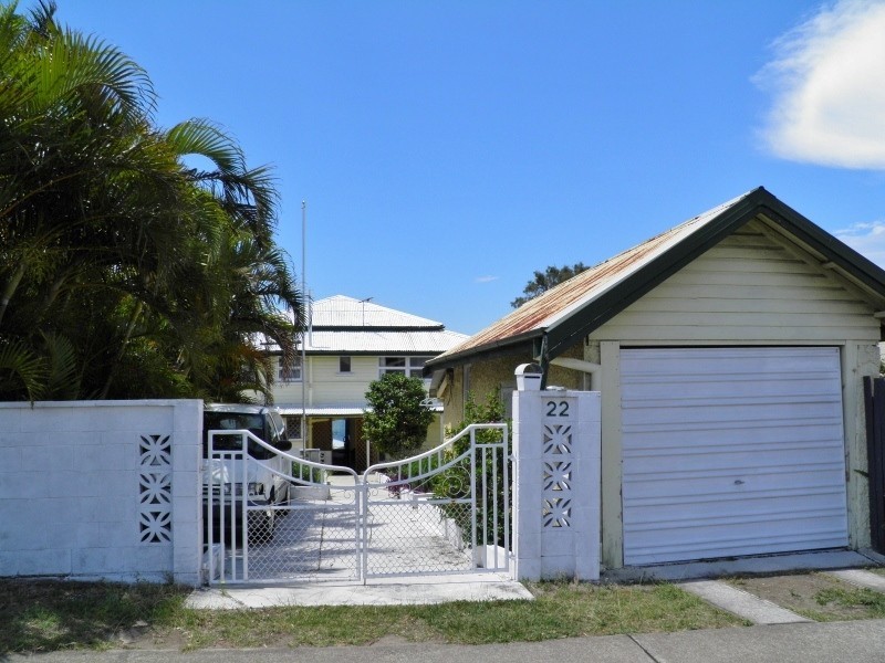 22 Whytecliffe Pde, Woody Point QLD 4019
