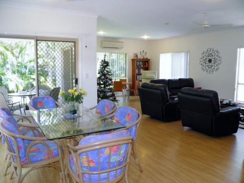 4 Kristen Crt, Redcliffe QLD 4020