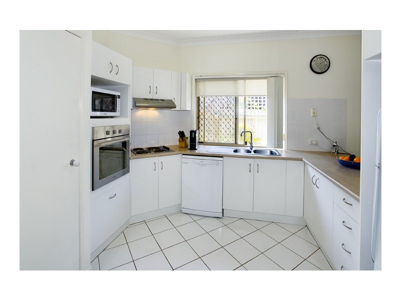 4 Kristen Crt, Redcliffe QLD 4020