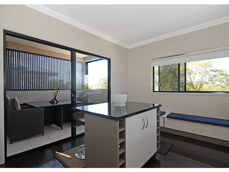 1 Peterson St, Scarborough QLD 4020