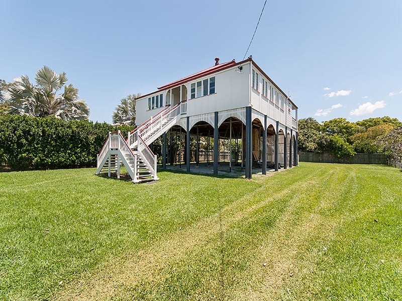 1/51 Perkins Street, Sandgate QLD 4017