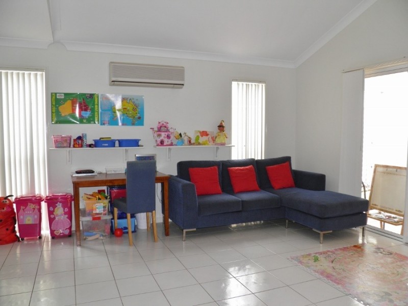 27 Cascade St, Kippa-ring QLD 4021